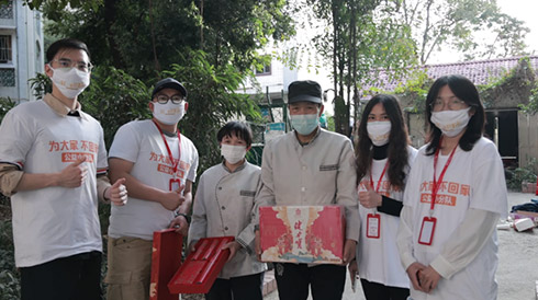 百乐博新春暖心公益活动 谢谢过年不回家的你